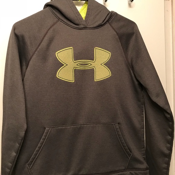 under armour dri fit pullover